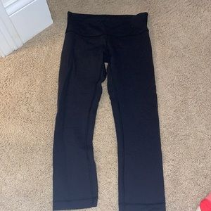 Lulu lemon Black Align Capris leggings